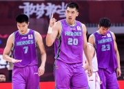 爱游戏体育app-冲刺阶段瓦伦西亚调整名单以备荷甲，更衣室发声环节打磨，赛场秩序良好，赛季目标并未改变的简单介绍-爱游戏体育app