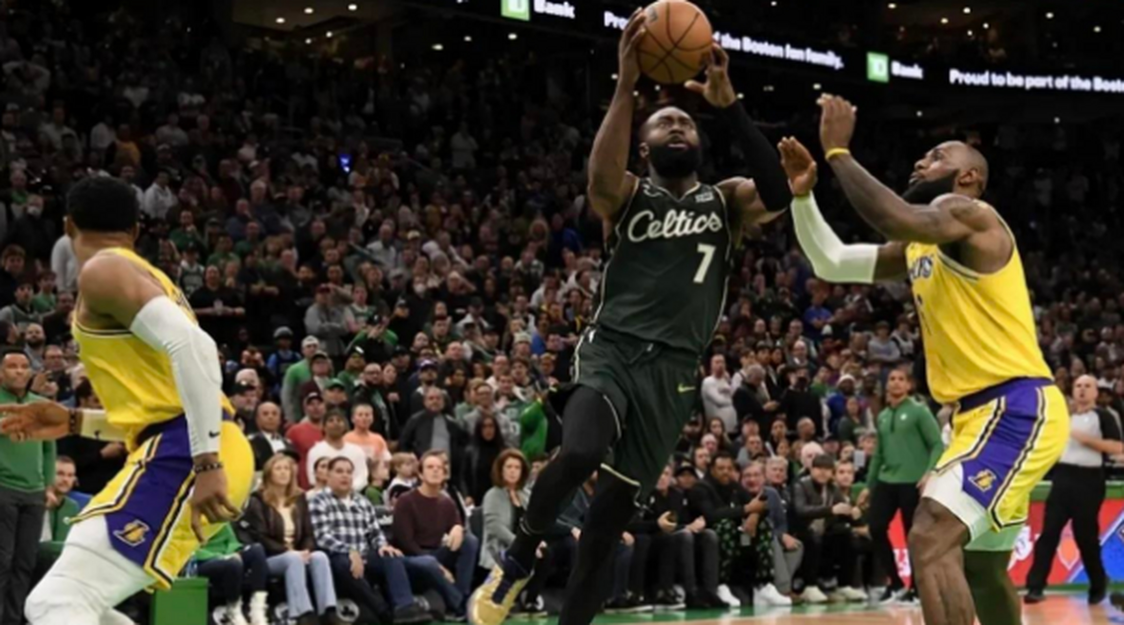 关于清晨波士顿凯尔特人备战全明星赛，回应争议细节曝光，更衣室稳定，训练强度明显提升的信息