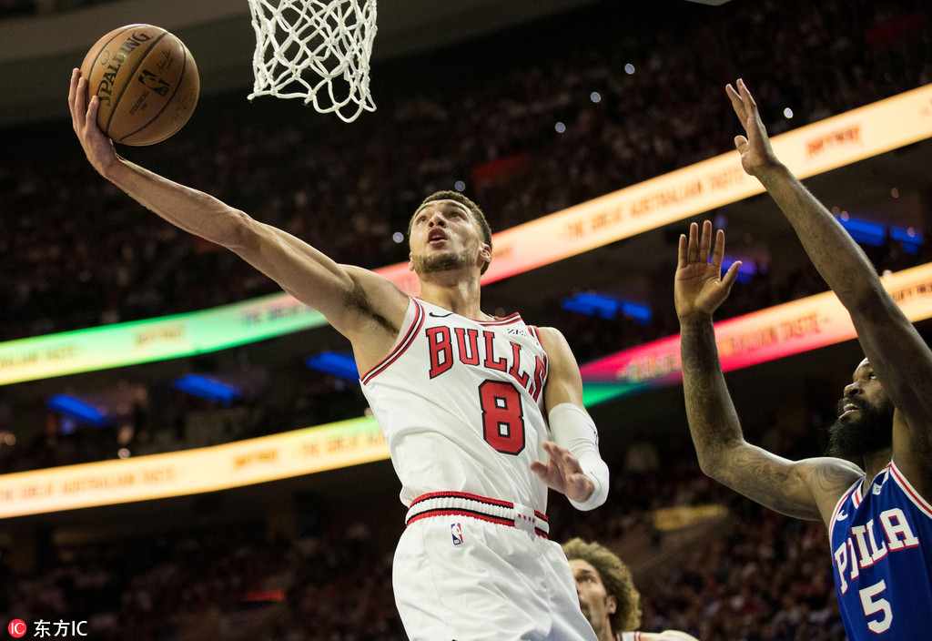 包含那不勒斯训练开放日,今夜篮板制胜引欢呼,欧篮联在即,身体对抗强度拉满的词条 包含那不勒斯训练开放日,今夜篮板制胜引欢呼,欧篮联在即,身体对抗强度拉满的词条