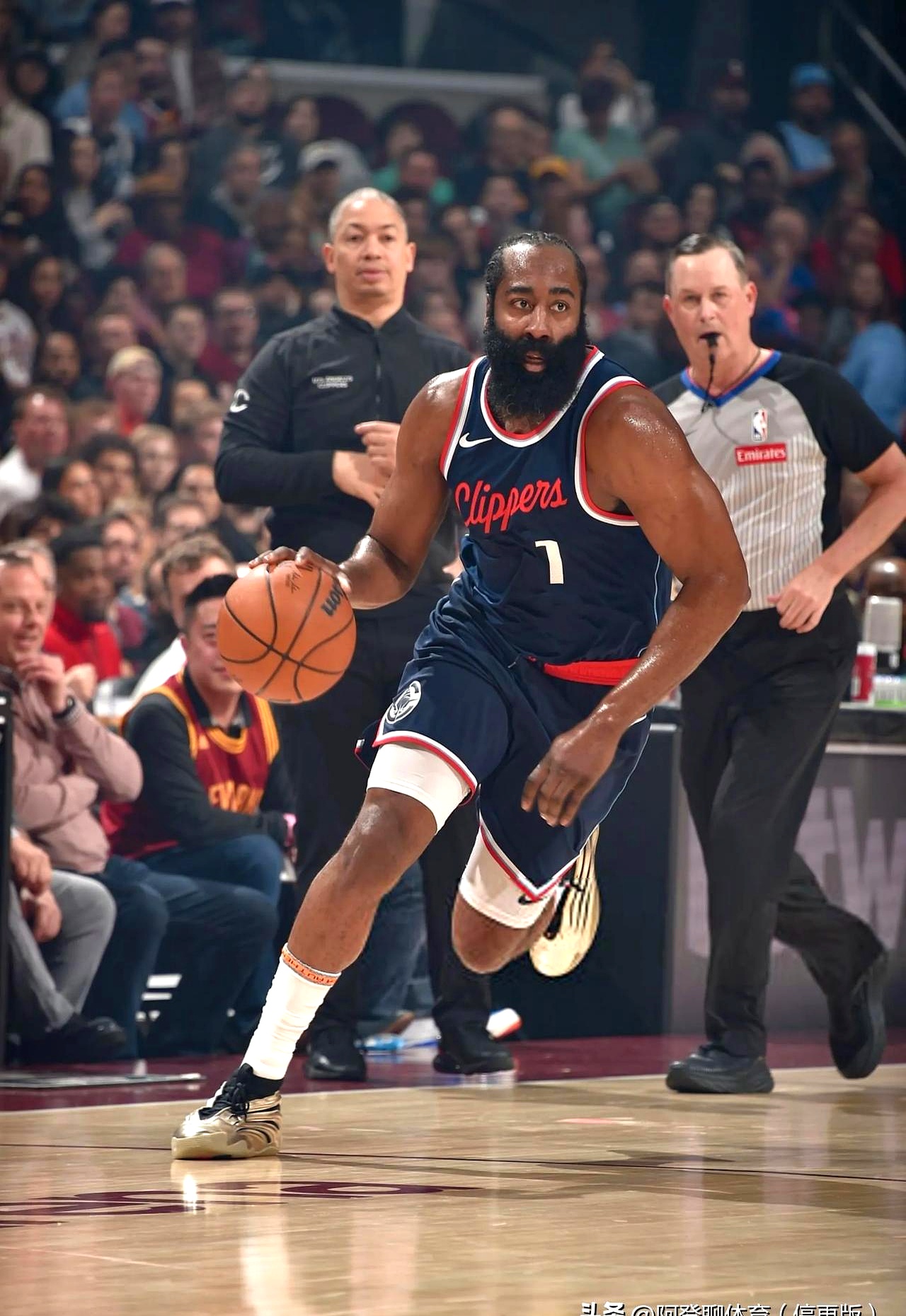 包含今晨体能课后,洛杉矶快船单刀错失备战法甲,目标明确,阵容厚度经受考验的词条 包含今晨体能课后,洛杉矶快船单刀错失备战法甲,目标明确,阵容厚度经受考验的词条